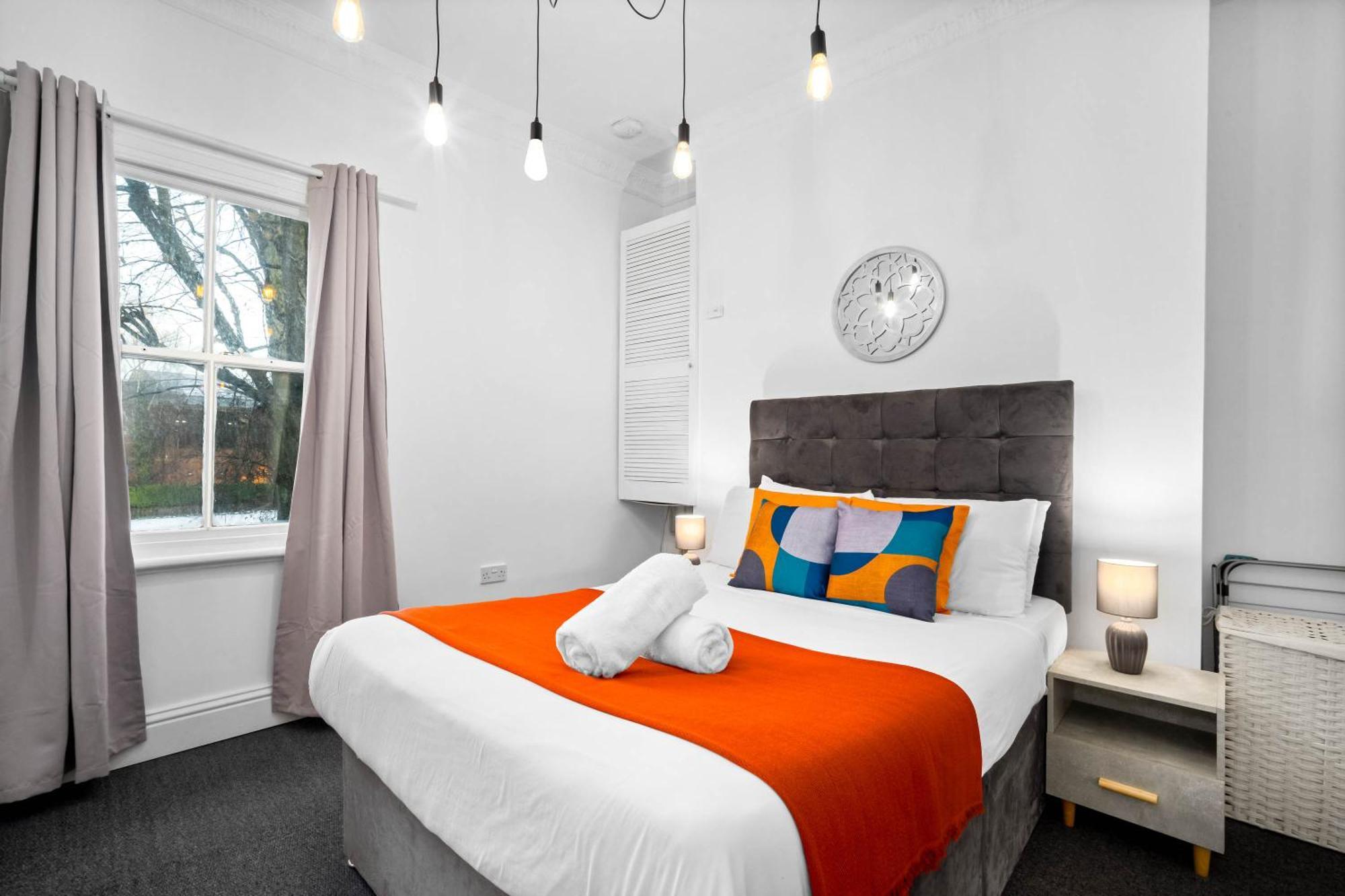 Luxury Apartment - Wolverhampton - Netflix - Smart Tv - Fast Wifi - 7Apc المظهر الخارجي الصورة
