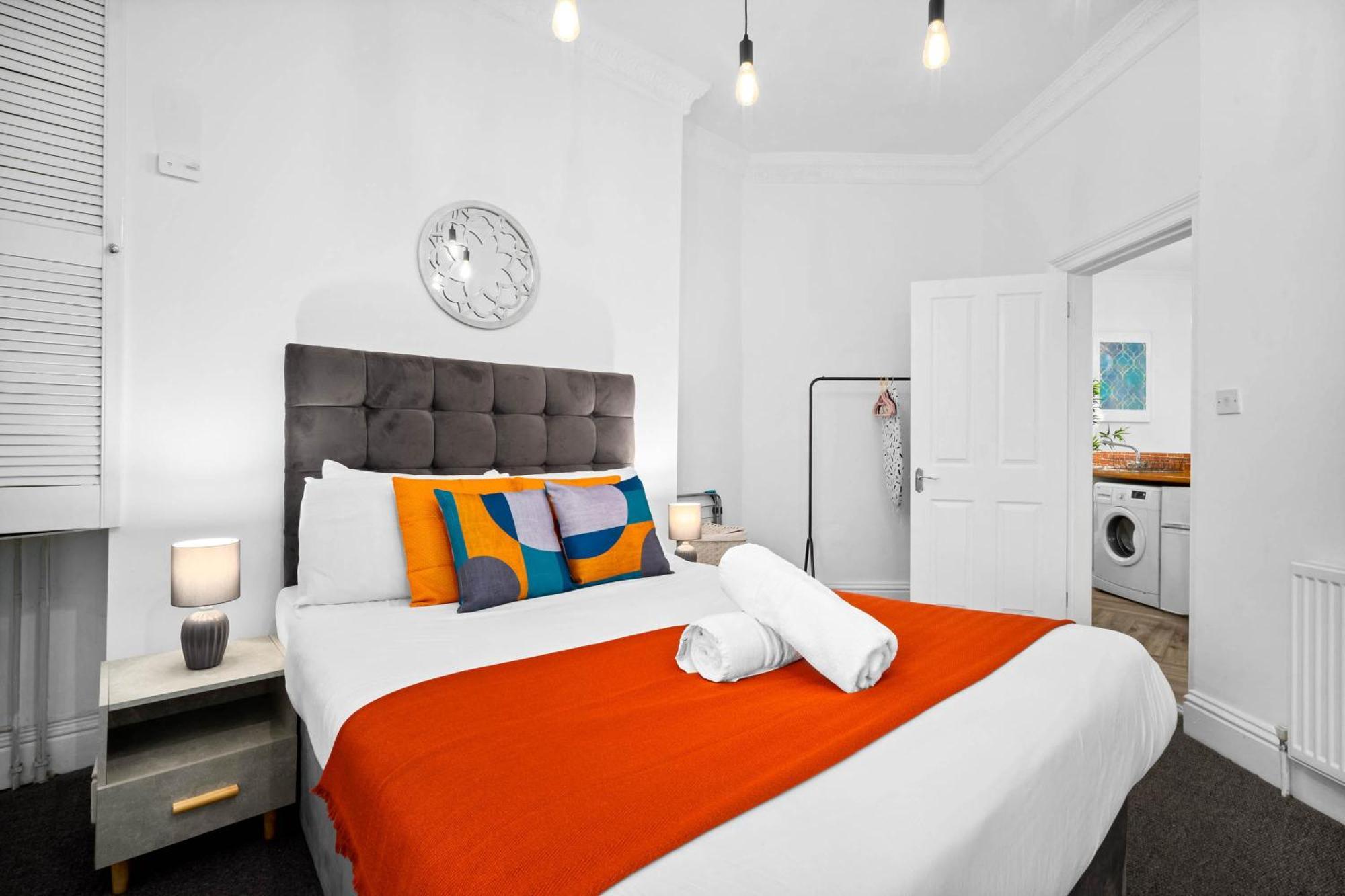 Luxury Apartment - Wolverhampton - Netflix - Smart Tv - Fast Wifi - 7Apc المظهر الخارجي الصورة