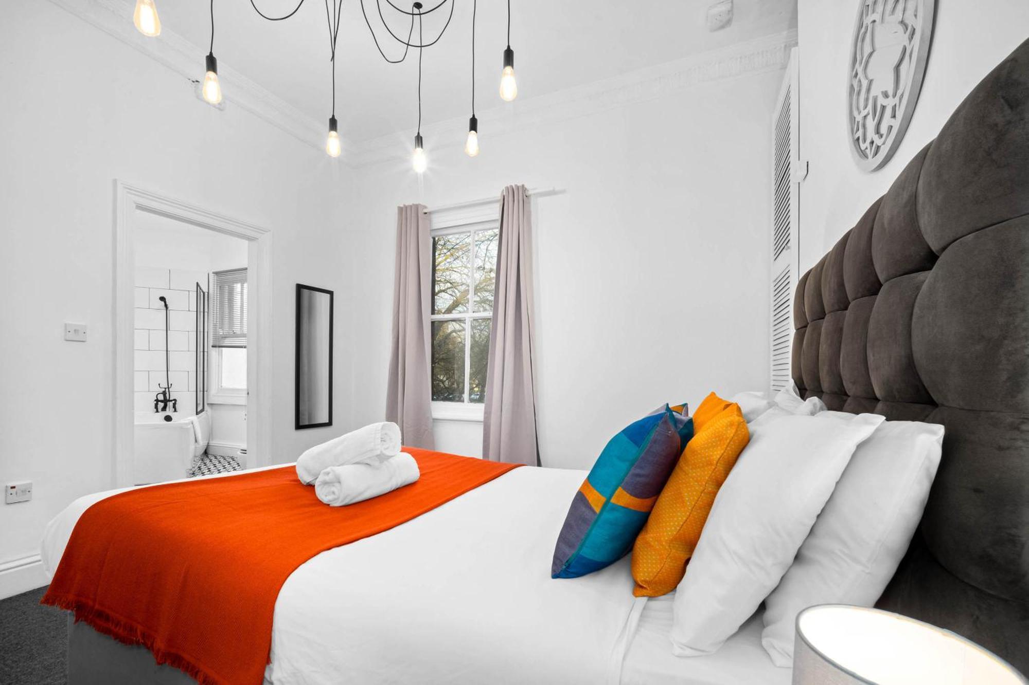 Luxury Apartment - Wolverhampton - Netflix - Smart Tv - Fast Wifi - 7Apc المظهر الخارجي الصورة
