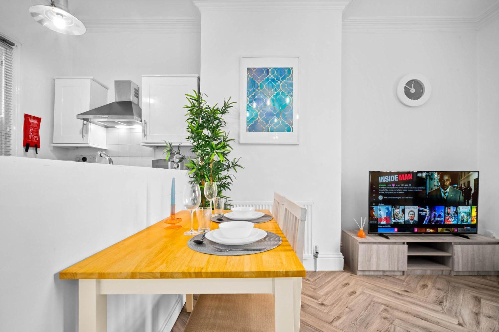 Luxury Apartment - Wolverhampton - Netflix - Smart Tv - Fast Wifi - 7Apc المظهر الخارجي الصورة