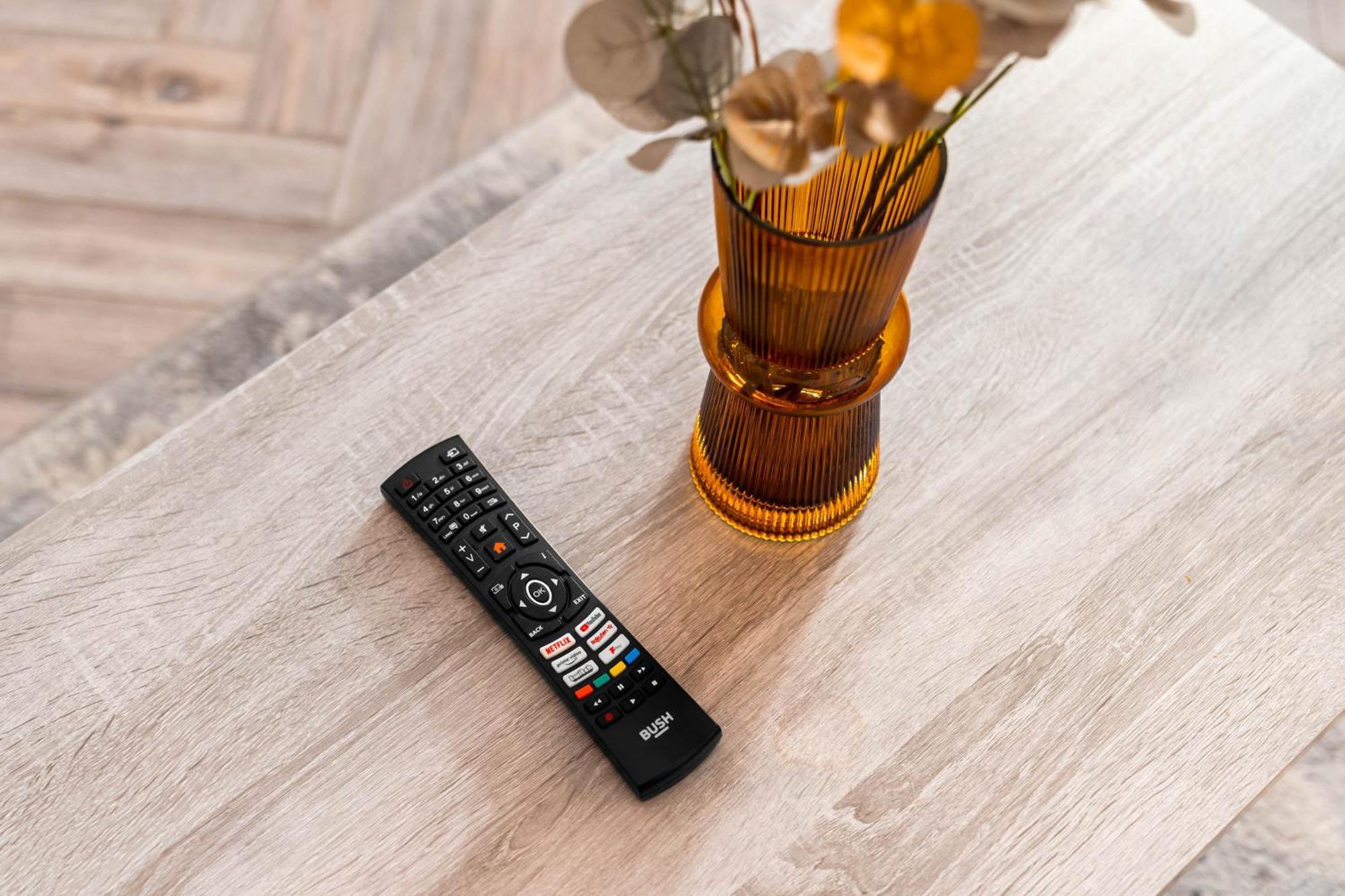 Luxury Apartment - Wolverhampton - Netflix - Smart Tv - Fast Wifi - 7Apc المظهر الخارجي الصورة